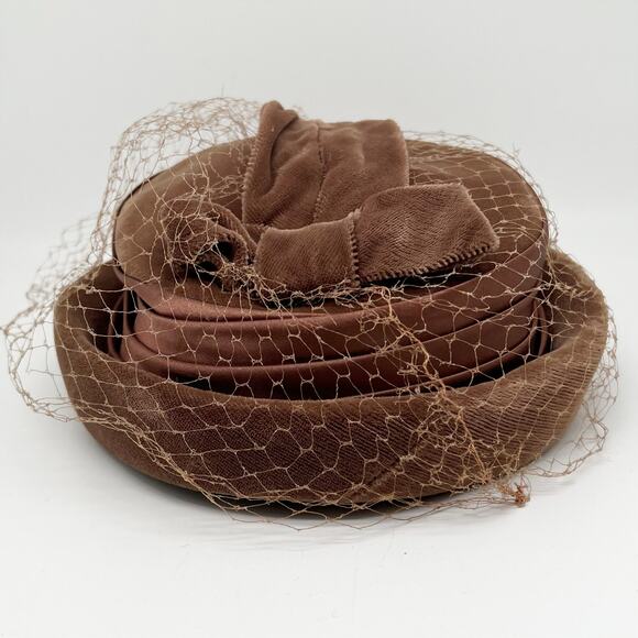 Vintage 50s 60s Brown Velvet Pill Box Hat with Mesh, Bow and Jewel Accent main image 7